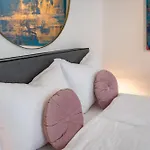 Apartman Luxury Design In Center