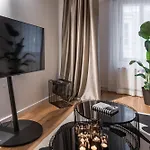 Apartman Luxury Design In Center