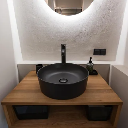 Luxury Design In Center Apartment *