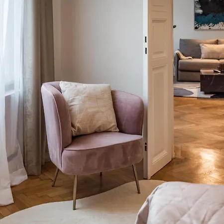 Apartment Luxury Design In Center Graz