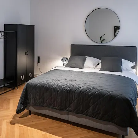 Luxury Design In Center Apartment *