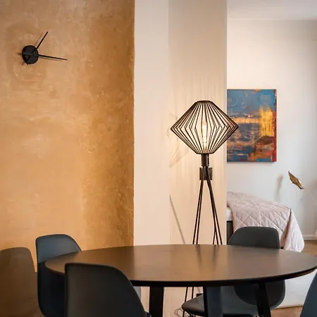 Luxury Design In Center Lägenhet *