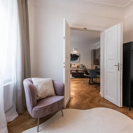 Lägenhet Luxury Design In Center