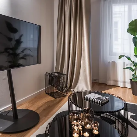 Apartment Luxury Design In Center