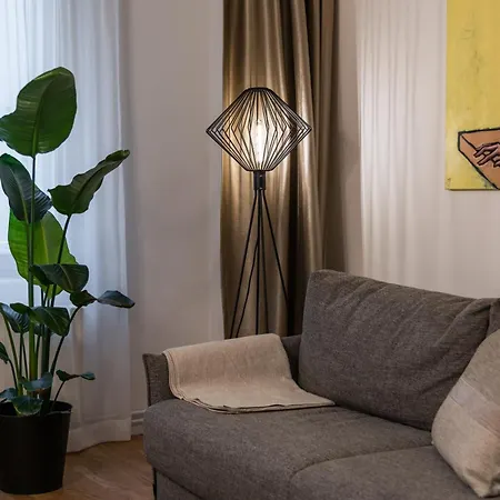 Luxury Design In Center Апартаменти *