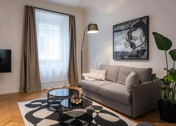 Luxury Design In Center Appartement
